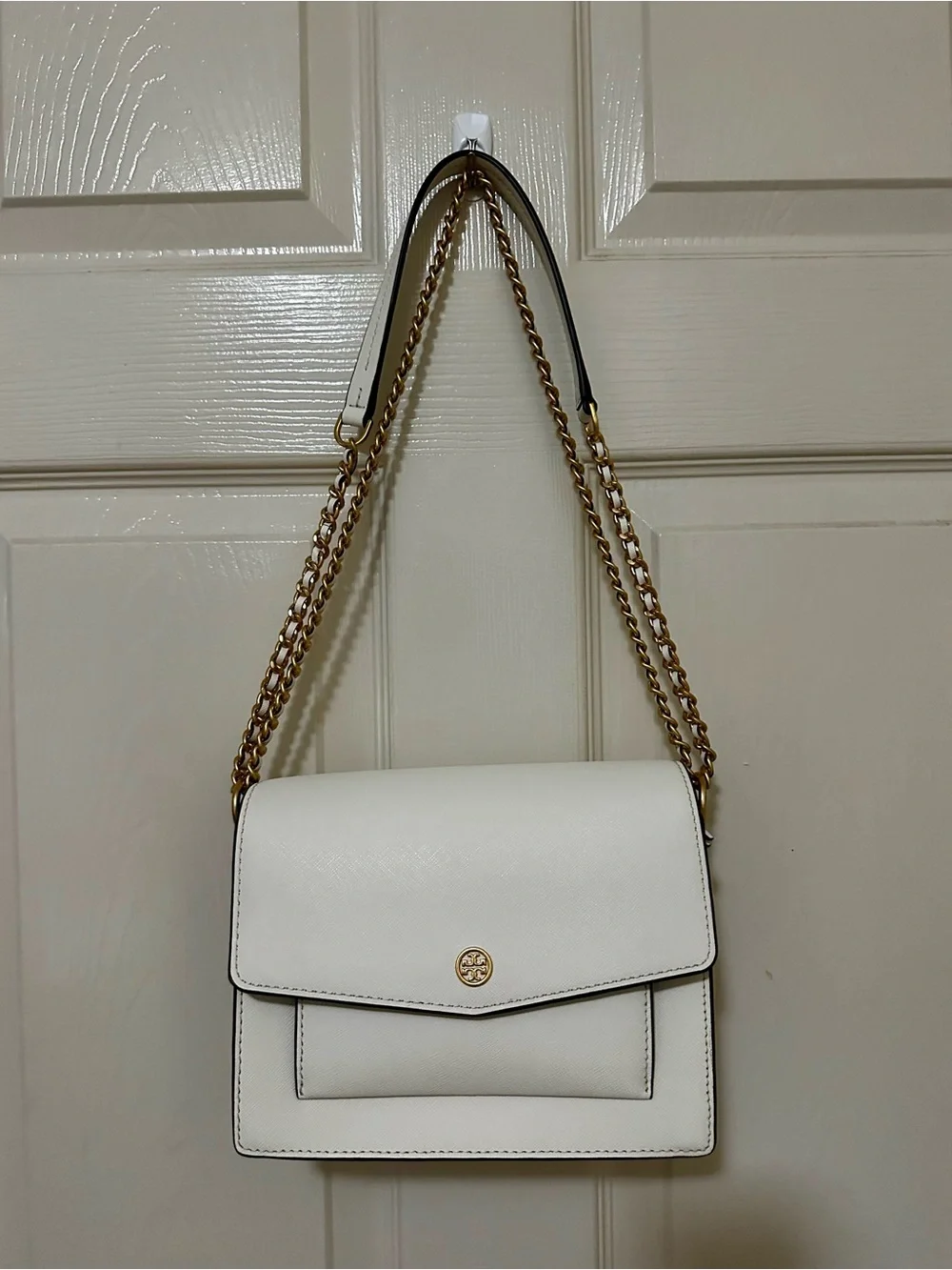 Tory Burch Robinson Convertible Leather Shoulder Bag in New Cream Color